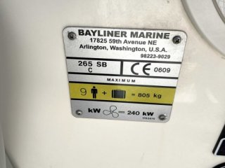 Bayliner 265 - Image 16