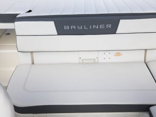 Bayliner VR5 - Image 6