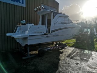 Barca a Motore Beneteau Antares 8 Fishing nuovo - YACHTING MEDOC