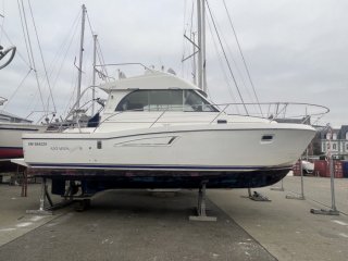 Beneteau Antares Serie 9 Fly - Image 2