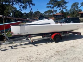 Sailing Boat Beneteau First 18 used - HALL NAUTIQUE