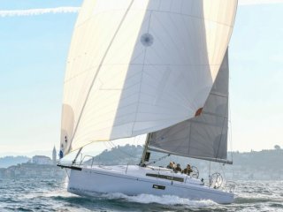 Sailing Boat Beneteau First 36 new - NAUTI BREIZ Perros Guirec