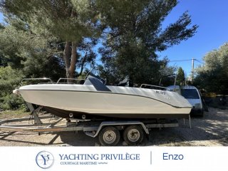 Barco a Motor Beneteau Flyer 6.6 SUNdeck ocasión - Yachting Privilège