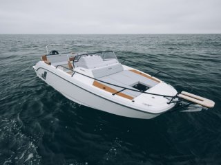 Barca a Motore Beneteau Flyer 7 SUNdeck nuovo - Porti Nauta