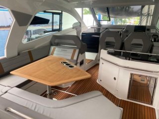 Motorboot Beneteau Gran Turismo 32 gebraucht - YACHT-CENTER GMBH