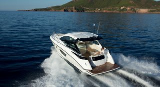 Motorboot Beneteau Gran Turismo 40 vermietet - RC MARINE SUD