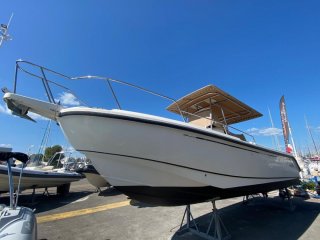 Boston Whaler 26 Outrage occasion