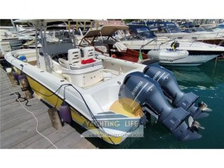 Barca a Motore Boston Whaler 320 Outrage usato - YACHTING LIFE