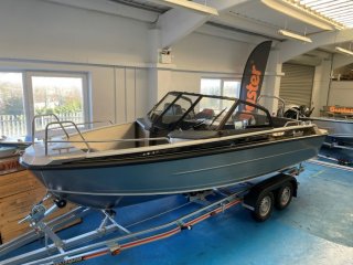 Motorboat Buster XXL V Max new - CDT Marine