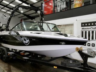 Motorboot Correct Craft Super Air Nautique 210 gebraucht - MASTERCRAFT BOATS UK