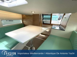 De Antonio Yachts D28 Cruiser - Image 15