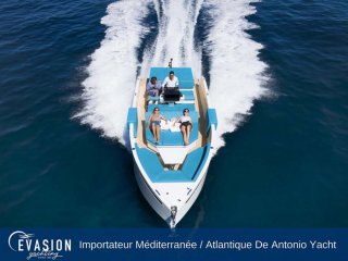 De Antonio Yachts D28 Deck - Image 5
