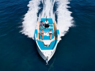 De Antonio Yachts D28 Deck - Image 7