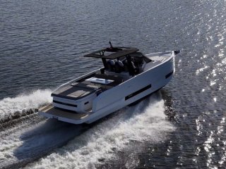 Barca a Motore De Antonio Yachts D32 Open nuovo - EVASION PRO YACHTING