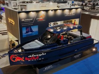 Barco a Motor De Antonio Yachts D37 Alinghi Red Bull Edition nuevo - BLEU PLAISANCE