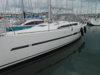 Dufour 36 Performance - Image 6