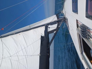 Dufour 36 Performance - Image 11