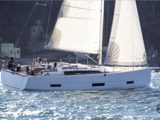 Sailing Boat Dufour 390 new - A.D.N YACHTS