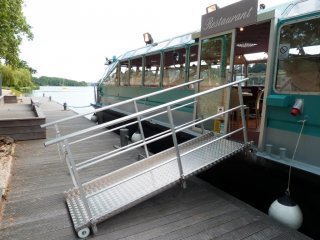 Motorboot Bateau Passagers Bar ou Restaurant gebraucht - OCTOPUSSS
