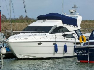 Motorboot Fairline Phantom 40 gebraucht - CLARKE & CARTER ESSEX