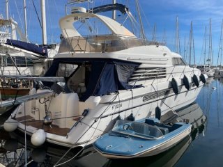 Motorboat Fairline Squadron 56 used - GBG YACHTING