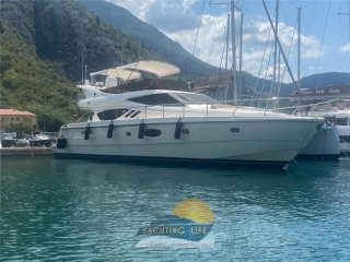 Barca a Motore Ferretti 550 usato - YACHTING LIFE