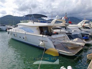Motorboat Ferretti 680 used - YACHTING LIFE