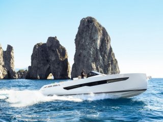 Barco a Motor Fiart Mare 43 Seawalker nuevo - GUERIN MARINE