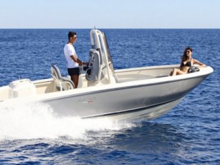 Motorboat Invictus 200 HX new - NAUTICA BIBIONE