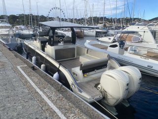 Motorboot Invictus 320 Gts gebraucht - RIO & FILS