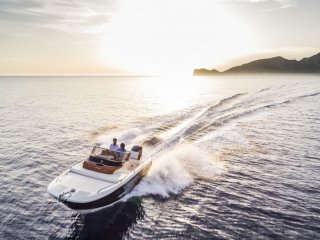 Motorboat Capoforte CX240 new - BEAULIEU MARINE