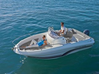 Barco a Motor Jeanneau Cap Camarat 5.5 CC Serie 2 nuevo - ANDERNAUTIC