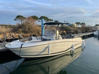 Barco a Motor Jeanneau Cap Camarat 7.5 CC Serie 2 ocasión - ALLIANCE NAUTIQUE 66