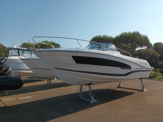 Barco a Motor Jeanneau Cap Camarat 7.5 WA nuevo - ATLANTICA