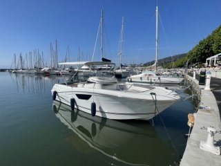 Barco a Motor Jeanneau Cap Camarat 8.5 CC alquiler - YACHT MULTI SERVICES