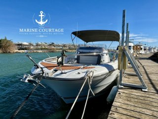 Barco a Motor Jeanneau Cap Camarat 9.0 CC ocasión - MARINE COURTAGE