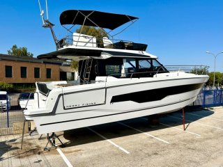 Motorboat Jeanneau Merry Fisher 1295 Fly new - ESPACE POWER