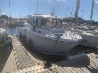 Motorboat Jeanneau Merry Fisher 855 Marlin used - PASSION YACHTING