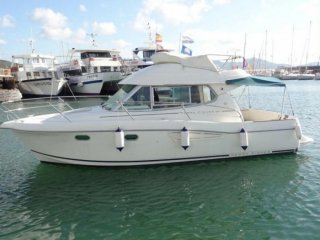 Motorboat Jeanneau Merry Fisher 925 Fly used - HELIKE YACHTS
