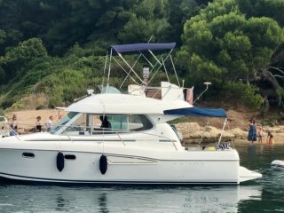 Motorboat Jeanneau Merry Fisher 925 Fly used - STAR YACHTING