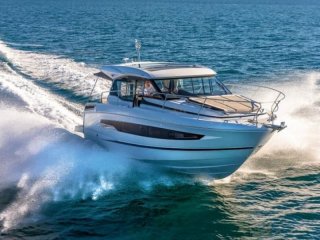 Barco a Motor Jeanneau NC 37 nuevo - BOOTE PFISTER