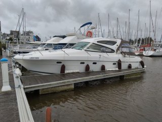 Motorboot Jeanneau Prestige 34 S gebraucht - MARINE WEST BRETAGNE