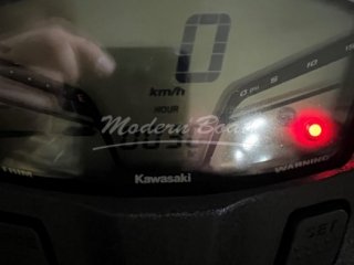 Kawasaki Ultra 310 R - Image 7