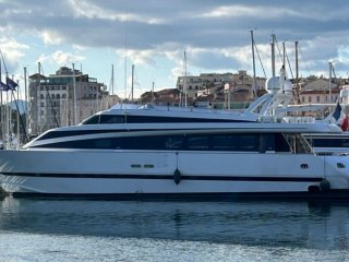Motorboat Mondomarine 100 rent - AQUILA YACHTING