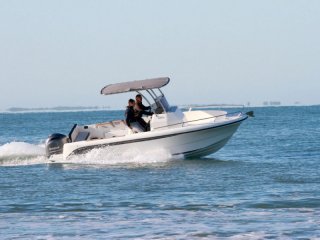 Barca a Motore Ocqueteau Ostrea 600 T-Top nuovo - LES BATEAUX DE CLEMENCE