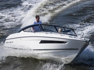 Barco a Motor Parker 690 DC nuevo - BEAR YACHTING