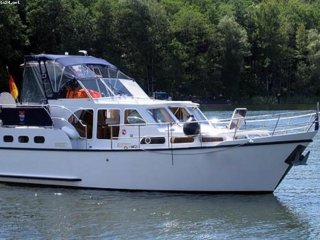 Motorboat Pedro Boat Skiron 35 used - DAT BOOTSHUS BORRIES & PRAHST GBR