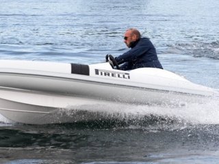 Barco a Motor Pirelli J29 nuevo - MERCURIO