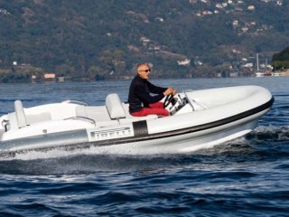 Motorboat Pirelli J45 new - MERCURIO