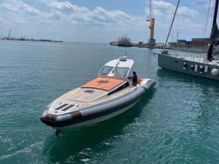 Schlauchboot Pirelli Pzero 1400 Cabin gebraucht - NAUTICA BLUE SEA